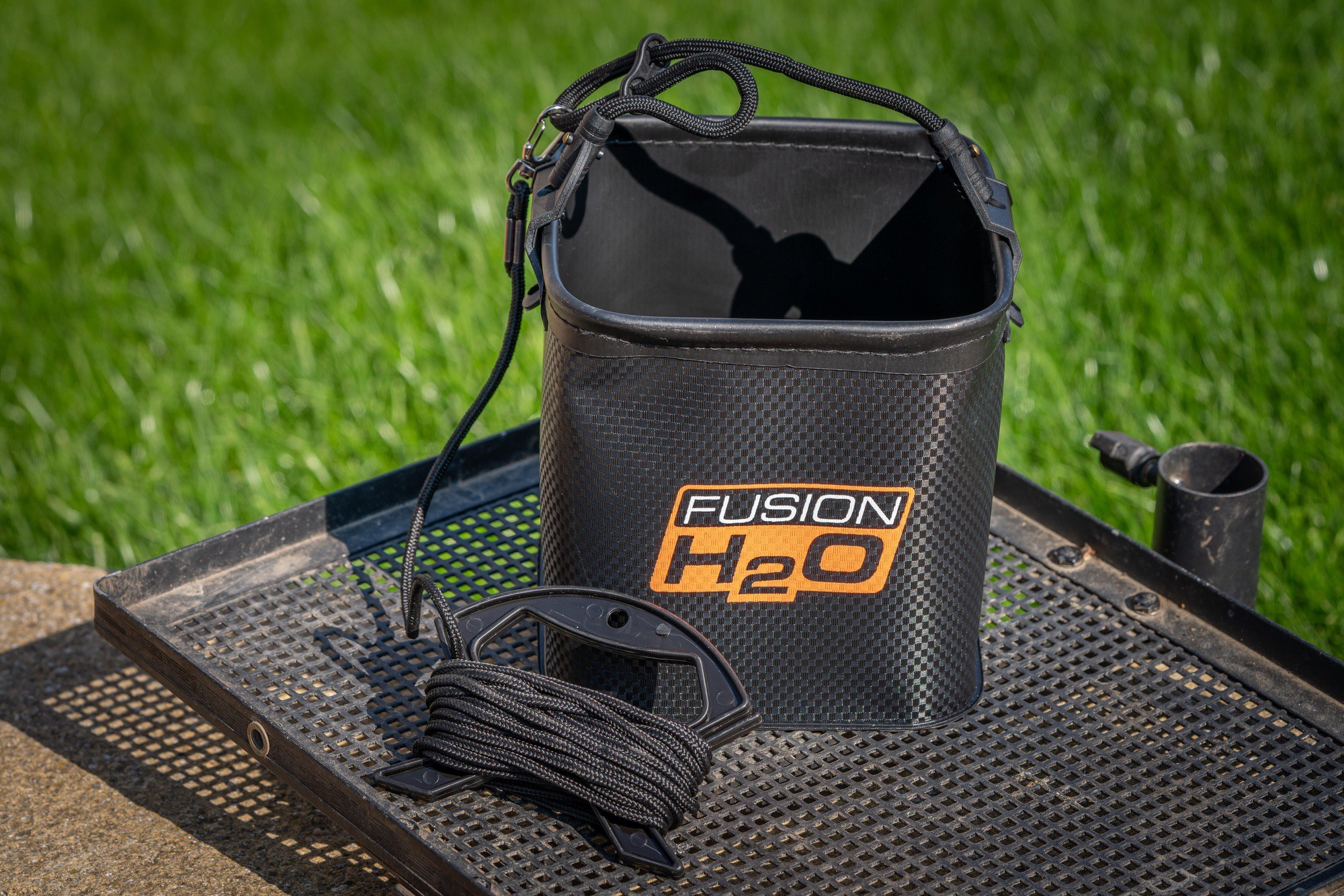 Fusion H2O Water Bucket