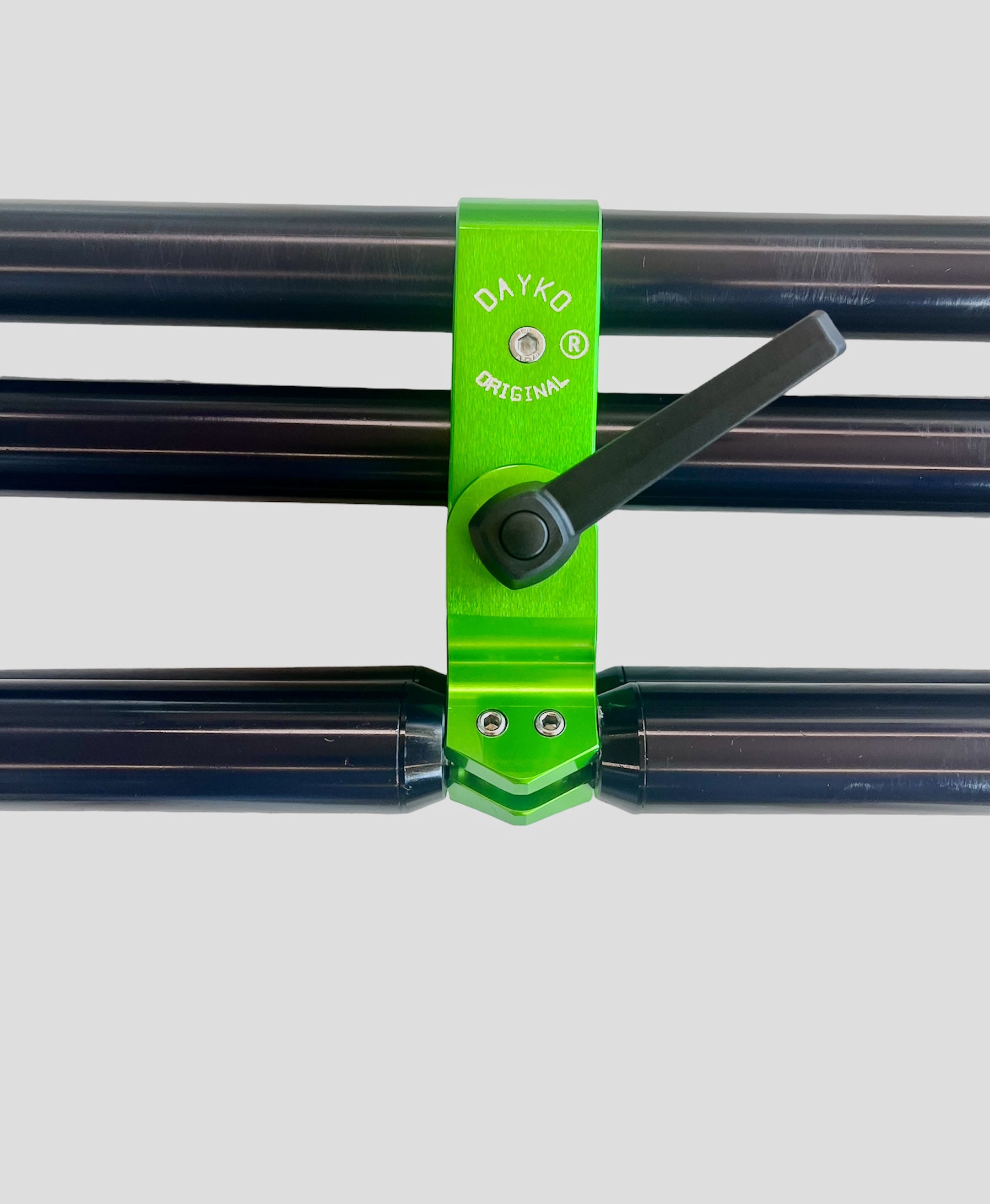 DAIKO BITUBO CON BUZZ BAR DA 5 CANNE - Colore NERO VERDE BRILLANTE