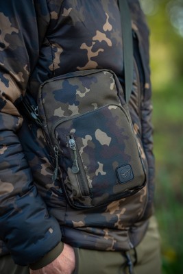 Essentials Pouch Dark Kamo